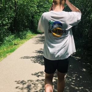 Meet your Posher, Sawyer